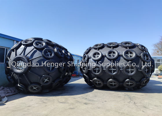 গুণ ISO 17357 Certified Pneumatic Rubber Fender with Natural Rubber Cover and 50Kpa/80kpa Working Pressure কারখানা