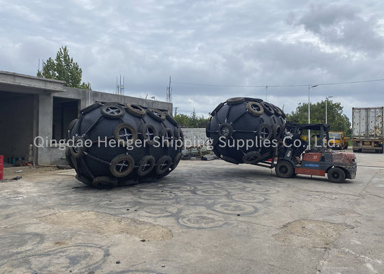 গুণ ভাসমান সামুদ্রিক স্লিং টাইপ বায়ুসংক্রান্ত রাবার ফেন্ডার 80kpa কারখানা