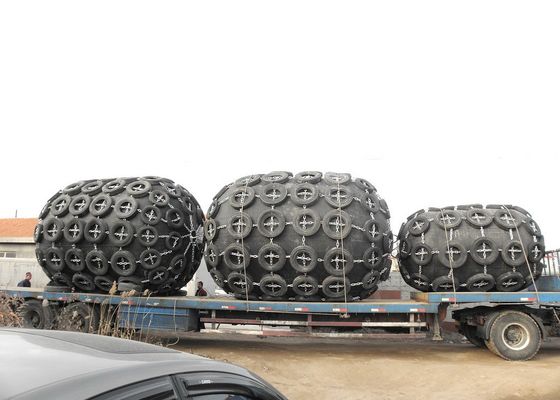 গুণ 0.7*1.5~1.0*1.5 রাবার STS STD 50KP মিল্কি হোয়াইট শিপ গ্রে টেকসই মেরিন ফেন্ডার কারখানা