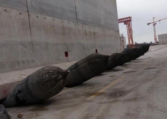 গুণ 1.0 X 15 মেরিন লঞ্চিং এয়ারব্যাগ স্যালভেজ পন্টুন রাবার এয়ারব্যাগ কারখানা