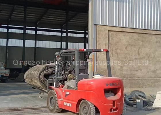 গুণ DNV সার্টিফিকেট 1.8x12m বায়ুসংক্রান্ত সামুদ্রিক রাবার এয়ারব্যাগ জাহাজ চালু করার জন্য কারখানা