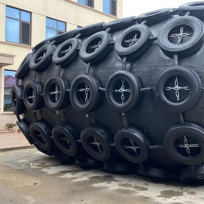 গুণ Two-year Warranty Pneumatic Rubber Fender 2.5*5.5M For Vessel Berthing কারখানা