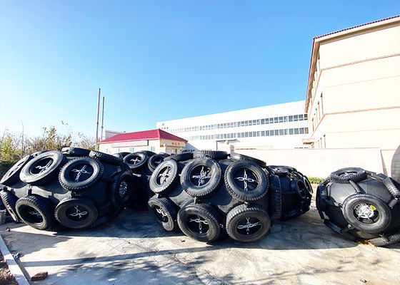 গুণ 50 কেপিএ নিউম্যাটিক রাবার ফেন্ডারের আকার এবং পারফরম্যান্সের প্রয়োজনীয়তা কারখানা