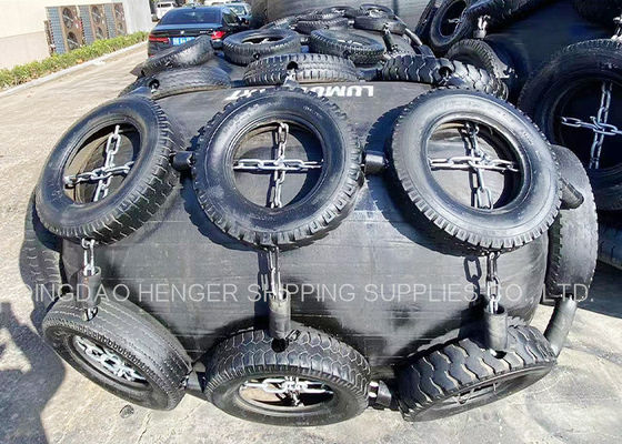 গুণ ৩৩০০x৬৫০০ মিমি নিউম্যাটিক রাবার ফেন্ডার আইএসও ১৭৩৫৭ সার্টিফাইড ৮০ কেপিএ কারখানা