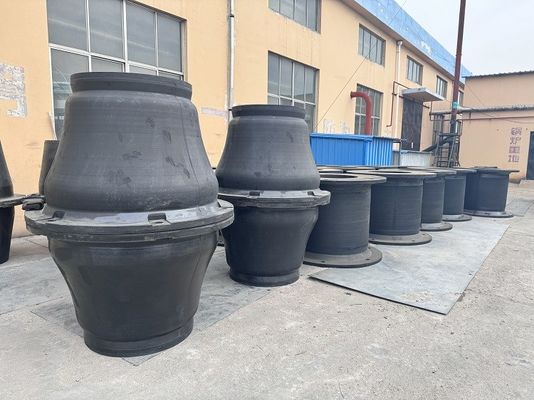 গুণ 1.5KN-M - 276.4KN-M শক্তি শোষণ সামুদ্রিক রাবার Fender আকার কাস্টম কারখানা