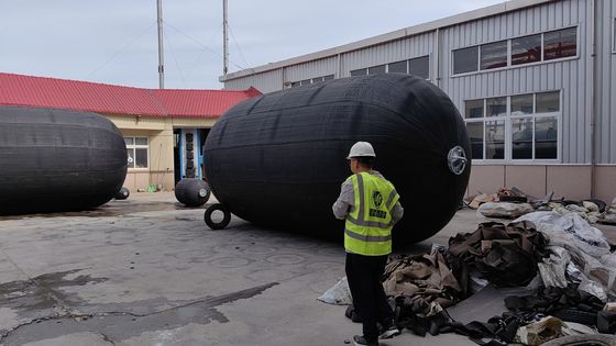 গুণ আইএসও ১৭৩৫৭-২০১৪ মেরিন ফেন্ডার ইয়োকোহামা টাইপ নিউম্যাটিক রাবার ফেন্ডার কারখানা