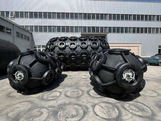 গুণ সহজ ফিট সিলিন্ডার ভাসমান বায়ুসংক্রান্ত রাবার Fenders Jetty সুরক্ষা কারখানা