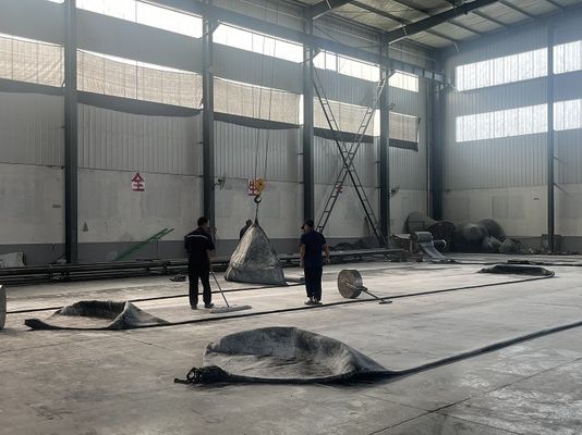 গুণ কালো রঙ কাস্টম 8-10 বছর টেকসই সামুদ্রিক নিরপেক্ষ রাবার এয়ারব্যাগ কারখানা