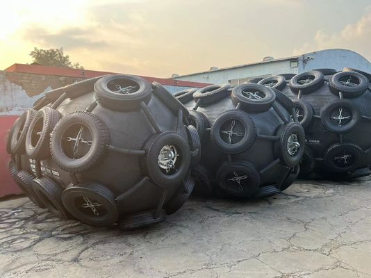 গুণ ভাল মানের এসটিএস 50 কেপিএ কালো বায়ুসংক্রান্ত রাবার ফেন্ডার ইয়োকোহামা টাইপ ফেন্ডার কারখানা