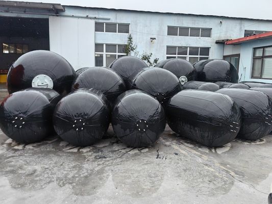 গুণ উচ্চ চাপ কালো রাবার সামুদ্রিক বায়ুসংক্রান্ত ফেন্ডার সিলিন্ডার কারখানা