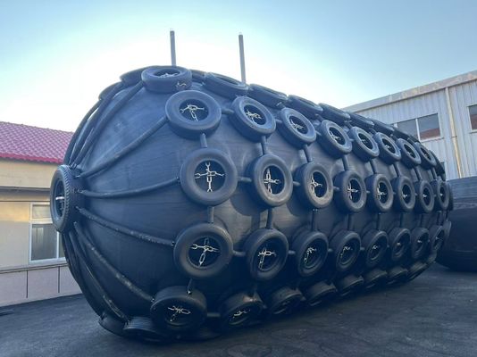 গুণ ব্যাসার্ধ ০.৫ মিটার থেকে ৪.৫ মিটার বায়ুসংক্রান্ত রাবার ফেন্ডার কালো মূল নকশা সরাসরি টেকসই কারখানা