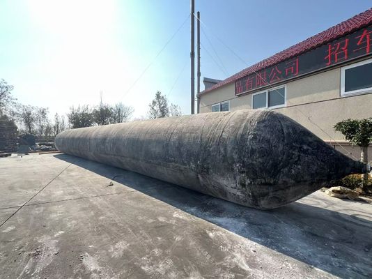 গুণ 0.2-0.4 এমপিএ চাপ পরিসীমা সহ কালো ভারী দায়িত্ব inflatable সামুদ্রিক এয়ারব্যাগ কারখানা