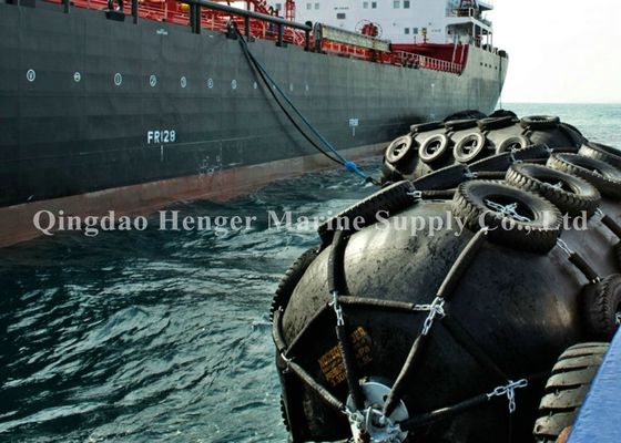 গুণ জাহাজ Berthing জন্য ইয়োকোহামা প্রকার ফিনল্যান্ডের মেয়ে সামুদ্রিক রাবার ফেন্ডার এন্টি - সংঘর্ষ কারখানা