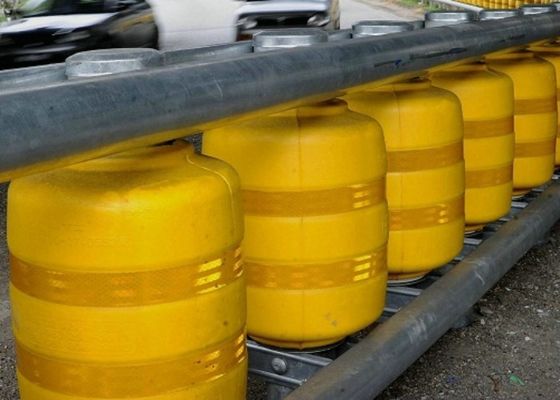 গুণ পিইউ ফোম / ইভিএ ট্রাফিক নিরাপত্তা রোলার বাধা মহাসড়ক দুর্ঘটনার জন্য রোলার বাধা - প্রান্ত রোড কারখানা