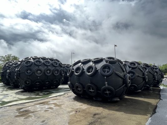 গুণ ISO17357 2014 1 স্ট্যান্ডার্ড ইয়োকোহামা ফেন্ডার জাহাজ/নৌকা ভেড়ানোর জন্য তৈরি করা হয়েছে, ভেড়ানোর সময় আঘাত থেকে সুরক্ষা নিশ্চিত করে কারখানা