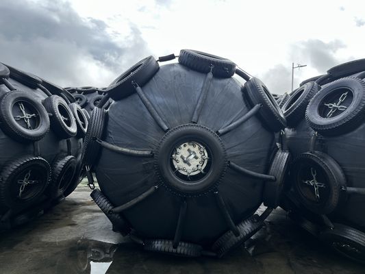 গুণ চেইন টায়ার নেট 50 কেপিএ 80 কেপিএ রাবার ফেন্ডার বাণিজ্যিক শিপিং এবং ডকিং সুবিধাদির জন্য আদর্শ কারখানা