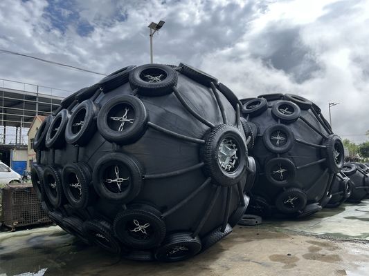 গুণ জাহাজ বোট ভেড়ানো ডক ভাসমান ইনফ্ল্যাটেবল ফেন্ডার চেইন এবং পিপি দড়ি ব্যবহার করে ডকিং প্রভাব সুরক্ষা প্রদানের পদ্ধতি কারখানা