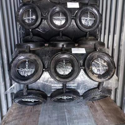 গুণ Customized Design Foam Filled Fender with 1 M~12 M Length and 0.5 M~4.8 M Diameter for Marine Applications কারখানা