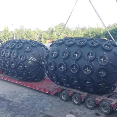 গুণ কাস্টম আকার এবং 50kpa & 80kpa চাপ বিকল্পগুলির সাথে ISO17357 সার্টিফাইড নিউম্যাটিক রাবার ফেন্ডার কারখানা
