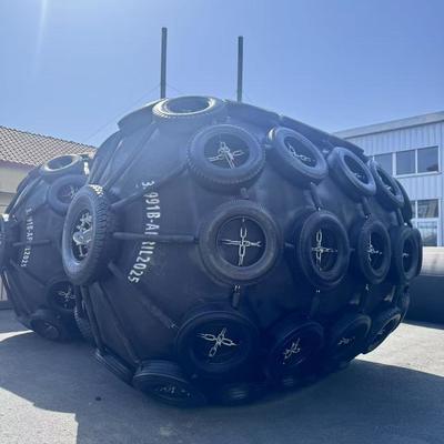 গুণ কাস্টমাইজড নিউমেটিক রাবার ফেন্ডার  ISO17357 কমপ্লায়েন্স  0.3 থেকে 4.8 মিটার ব্যাস কারখানা