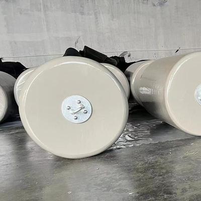 গুণ আইএসও ১৭৩৫৭ সার্টিফাইড ফোম ফিল্ড ফেন্ডার মেরিন অ্যাপ্লিকেশনগুলিতে কাস্টম উত্পাদনের জন্য ০.৫-৪.৮ মিটার ব্যাসার্ধের রেঞ্জ সহ কারখানা