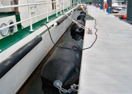 গুণ Marine Fender with High Energy Absorption Capacity UV Resistant And Corrosion Resistant Foam Filled Fender with 24 Months Warranty কারখানা