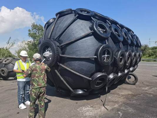 গুণ ইভা PE উপাদান সামুদ্রিক মুরিং Buoy একা - ভাল জারা প্রতিরোধের সঙ্গে Floater কারখানা