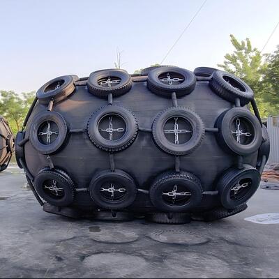 গুণ Initial Internal Pressure 80kpa Marine Fender Net Type Ideal For Marine Vessel Impact Absorption Dock Safety Systems কারখানা