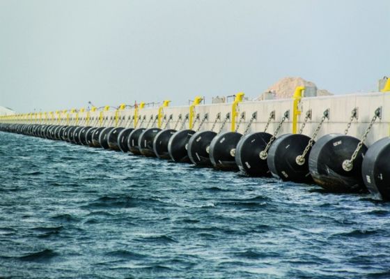গুণ উচ্চ যান্ত্রিক স্ট্রেংথ সঙ্গে জাহাজ প্রতিরক্ষামূলক ফ্লোটিং ডক ফেন্ডার কারখানা