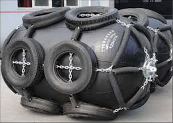 গুণ 4.5 * 9 মি চেইন টায়ার বায়ুসংক্রান্ত ভাসমান রাবার ফেন্ডারস সিসিএস শংসাপত্র কারখানা