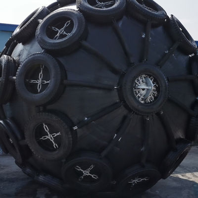 গুণ Customized Pneumatic Rubber Fender with ISO17357 Standard and 50kpa & 80kpa Pressure for Marine Applications কারখানা