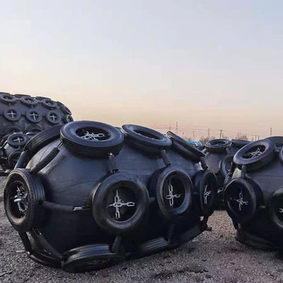 গুণ কাস্টমাইজড নিউম্যাটিক রাবার ফেন্ডার 0.3-4.8 এম উপলব্ধ আকার এবং 50kpa & 80kpa চাপ জাহাজের ফেন্ডার অ্যাপ্লিকেশনগুলির জন্য কারখানা