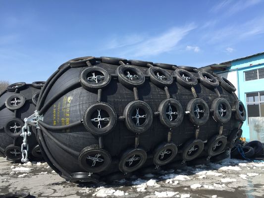 গুণ Yokohama প্রকার বায়ুসংক্রান্ত রাবার ফেন্ডার Deflatable Yokohama Dock Rubber Fender কারখানা