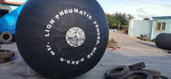 গুণ টায়ার এবং চেইন সহ বোট বায়ুসংক্রান্ত রাবার ফেন্ডার কারখানা