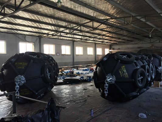 গুণ Yokohama বায়ুসংক্রান্ত পাঁজর ফেন্ডার সামুদ্রিক সরঞ্জাম Yokohama বায়ুসংক্রান্ত রাবার ফেন্ডার কারখানা