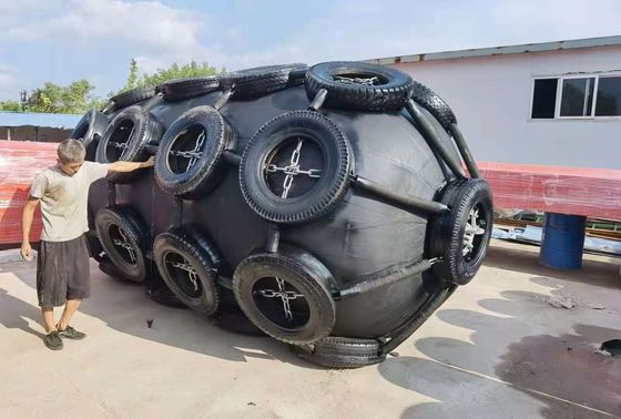 গুণ চেইন নেট সহ সামুদ্রিক ফেন্ডার ইনফ্ল্যাটেবল ফ্লোটিং ইয়োকোহামা বায়ুসংক্রান্ত রাবার ফেন্ডার কারখানা