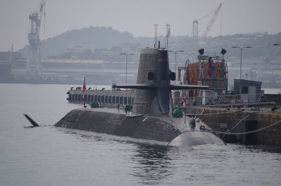 গুণ 3300 × 5000 মিমি আধা - সাবমেরিন সুরক্ষা জন্য নিমজ্জিত সাবমেরিন ফেন্ডার কারখানা