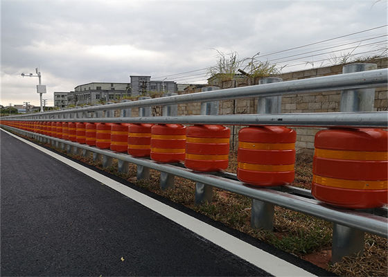 গুণ ইভা ভরা ইকো মেটেরিয়াল সেফটি রোলার ব্যারিয়ার এনার্জি শোষণ রোলার গার্ড রেল কারখানা