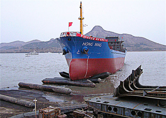 গুণ ISO 14409 Certified Pneumatic Rubber Fender - Natural Rubber Marine Airbag with 80kpa Working Pressure কারখানা